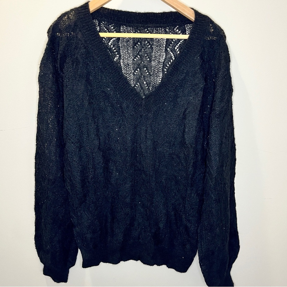Cider women’s Black V-Neck knit Sweater stretchy large lightweight long sleeve